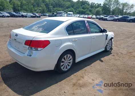 2010 Subaru Legacy 2.5I Limited z USA, uszkodzony, nr VIN 4S3BMBK67A3223095